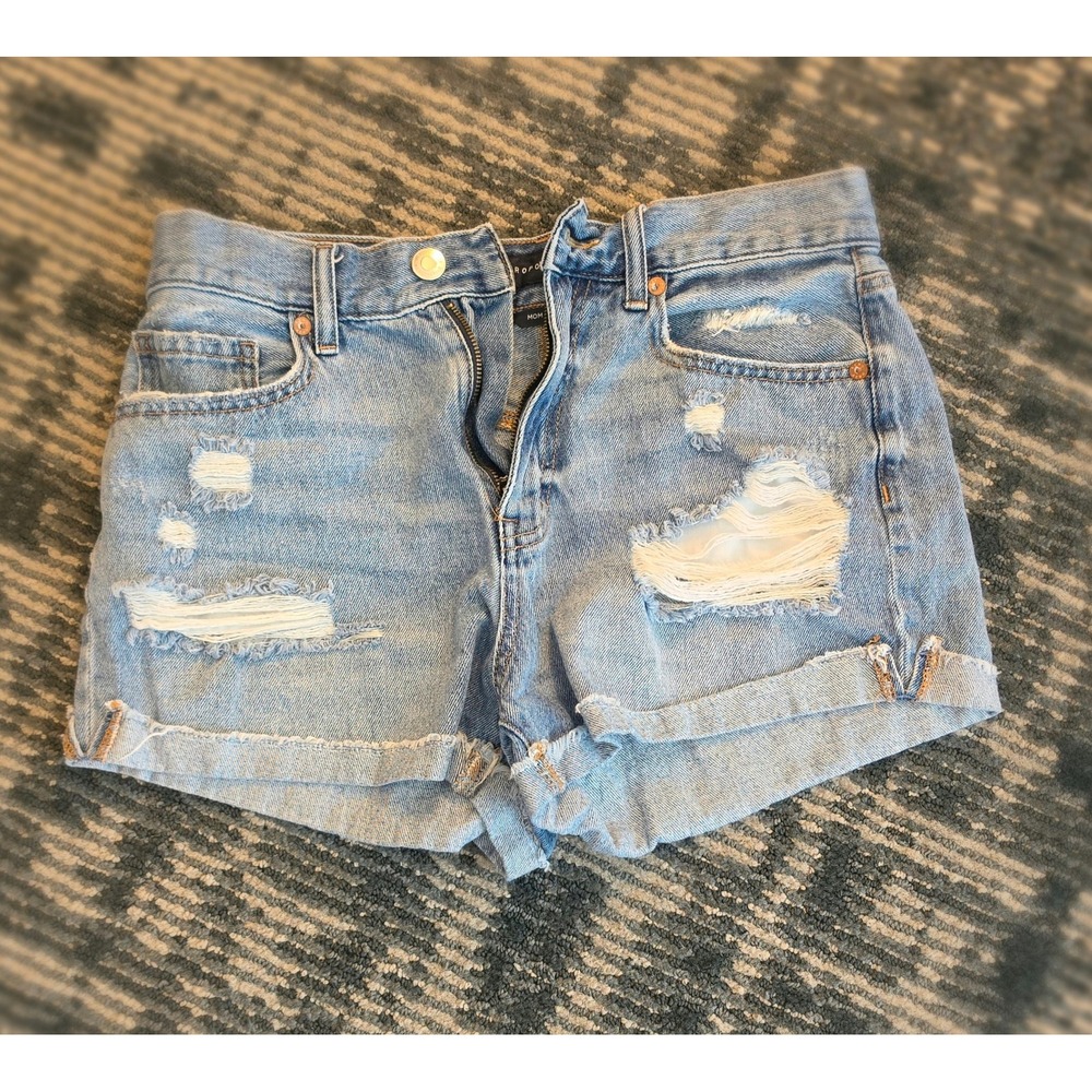 Aeropostale Mom Shorts Light Wash Distressed Denim High Waisted Size 8